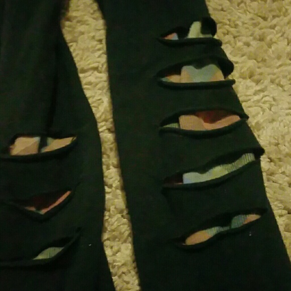 Legging - Picture 2 of 3